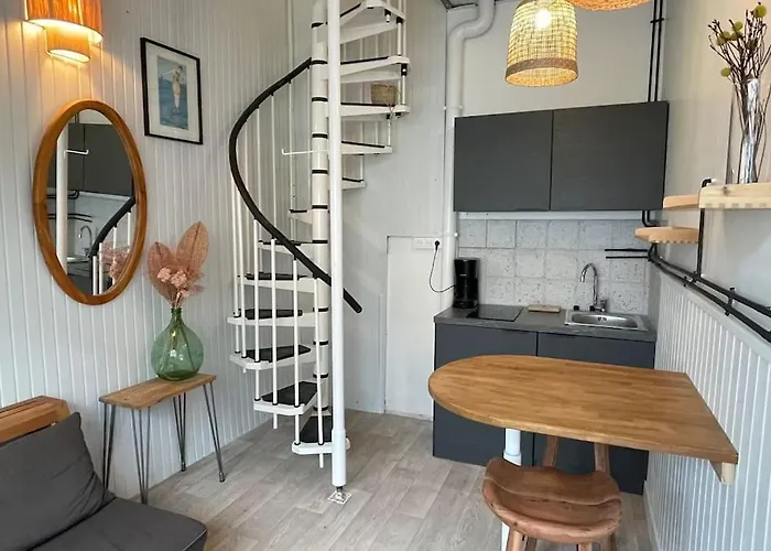 Dans Le Centre Près De La Appartement