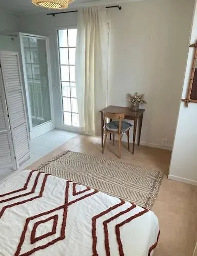 Dans Le Centre Pres De La Agon-Coutainville