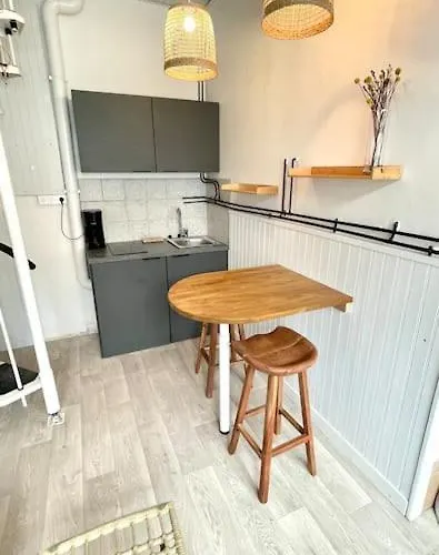 Dans Le Centre Près De La Appartement *