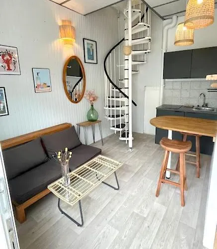 Dans Le Centre Près De La Appartement *