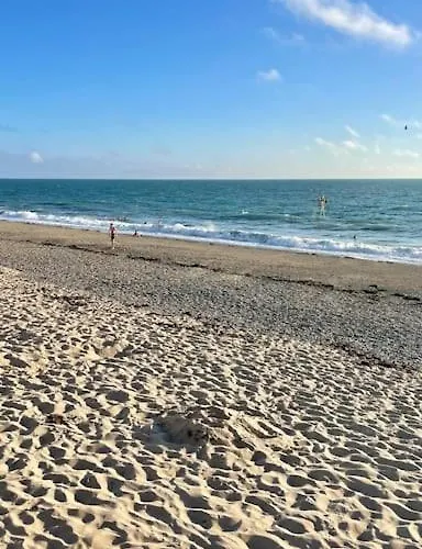 Dans Le Centre Près De La *